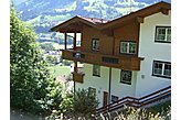 Ģimenes viesu māja Hippach Austrija